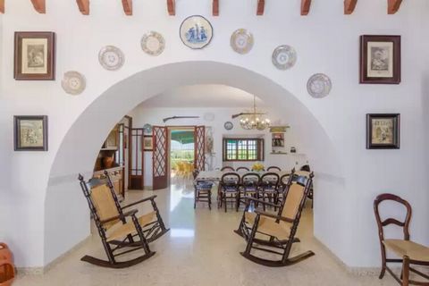 Welcome to one of the quietest areas and to a house that completely preserves the charm and essence of a Mallorcan construction from the year 1800. The exteriors of the house are extraordinary. Just outside the main house we find a perfect porch to e...