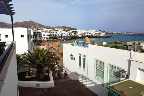 Schöne Ferienwohnung im Zentrum Playa Blancas gelegen, nur wenige Gehminuten vom Strand entfernt. Die Unterkunft bietet genügend Platz für bis zu 4 Personen. Auf der Terrasse können Sie sich entspannen, während Sie die Sonne und den Blick aufs Meer g...