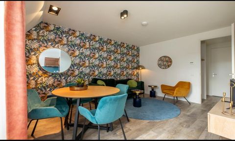 Dieses charmante und farbenfrohe Apartment in Zoutelande ist das perfekte Ferienhaus für bis zu 4 Personen und bietet eine gemütliche und komfortable Umgebung für Ihren Strandurlaub. Das Apartment befindet sich im ersten Stock und ist für einen erhol...