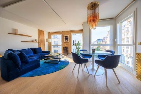 [EXKLUSIVITÄT] Quartier de l'Horloge Paris 3e. Prächtige, von Architekten entworfene 2-Zimmer-Wohnung in einer oberen Etage mit Balkon und freiem Blick. Es besteht die Möglichkeit, einen zusätzlichen überdachten Parkplatz zu verkaufen. Entdecken Sie ...