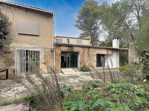 Maison dite "vigneronne" de 274 m² à rénover