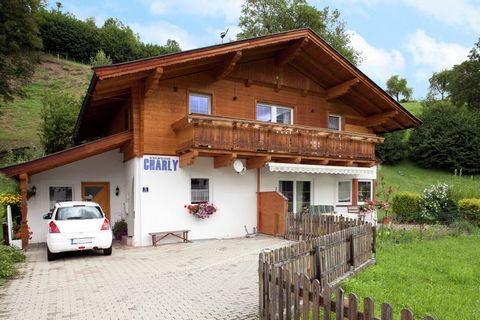 La maison Gabi bénéficie d'une situation calme et ensoleillée, dans le sympathique village de Brixen im Thale. Cette maison indépendante construite dans un style typiquement tyrolien compte un superbe gîte. Ce dernier dispose de sa propre entrée et o...