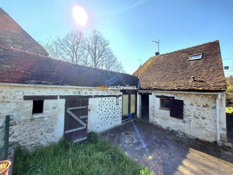 Pretty village house of 64m2 with barn in a quiet area 10 minutes from all shops and the highway. It consists of: a kitchen, a bathroom with toilet, a living room / living room, a bedroom. Upstairs: a bedroom and an office. Enjoy a barn of 167m2 on t...