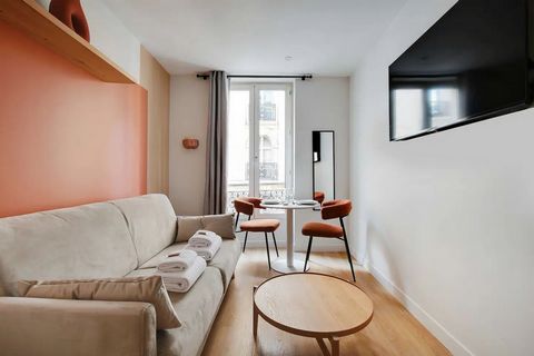 Welcome to our 20m2 studio apartment on the 2nd floor (no lift) of a beautiful Parisian building. Nestling in the heart of Paris's 16th arrondissement, our studio will immerse you in the very essence of the City of Light, as you stay in this emblemat...