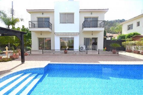 3 bedroom villa for sale in a quiet, landscaped location in Pissouri. The villa is located on a large plot of 700 m2 with a large well-kept garden with mature fruit trees (peach, plum, pear, lemon, orange, tangerine), with a private swimming pool 9m ...