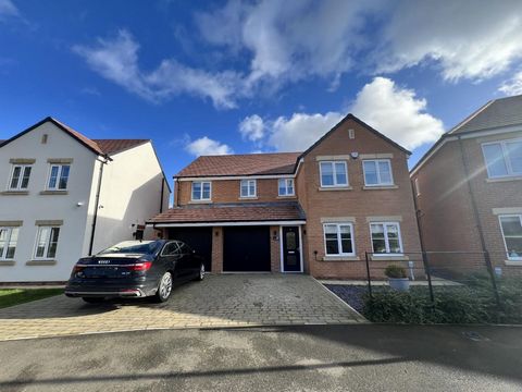Occupying a pleasant position upon this newly built development built by Charles Church we offer for sale this 5 bedroom detached home. Built to the 'Fenchchurch' design, the accommodation of versatile and spacious family living accommodation set ove...