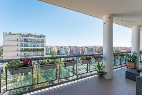 Ref.:CBI ... Talenti - Viadotto Giovanni Gronchi 11/13 - Coldwell Banker is pleased to present for sale EXCLUSIVELY, inside a beautiful elegant condominium with well-kept common garden, an apartment in excellent condition and extremely quiet, located...