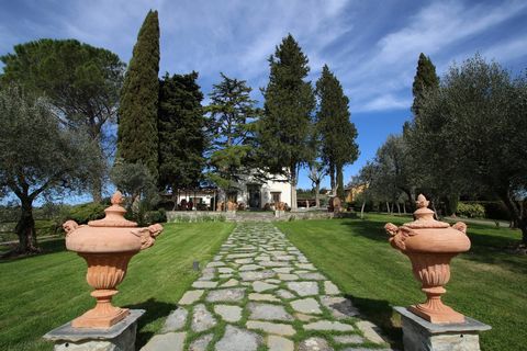 The villa dates back in the renaissance period and overlooks the hills of chianti fiorentino, in a magnificent, quiet and dominant position in a small hamlet, just 10 km from the historic center of florence. The property is distributed into three flo...