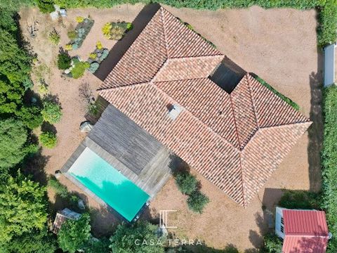 Exclusive right - HD virtual tour available on request - Blanca Located in the centre of Sainte-Lucie, just a few minutes' walk from shops and amenities, 'Blanca' is a charming single-storey villa with 4 bedrooms. With a floor area of 130 sq.m., it w...