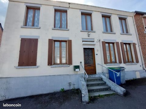 Watremez Immobilier offers you this house offering on the ground floor: entrance, fitted kitchen, double living room, 1 bedroom, shower room, toilet. Upstairs: 2 bedrooms, convertible attic. Cellar. Garden. For more information or to visit, please co...