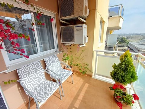 Modern apartment with lots of natural light a private covered parking space and a store room Built in 2006 and ready to move in The property is on the 5th floor with two lifts located in the most sought after area of Oliva and 2 minutes walk to the b...