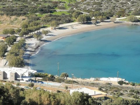 Located in Ierapetra. This plot is beautifully positioned first line on the sea, on the east side of the Mirabello Bay, North-East Crete. It enjoys unobstructed views of the sea, the Island of Psira and the mountains. It has the planning permission (...