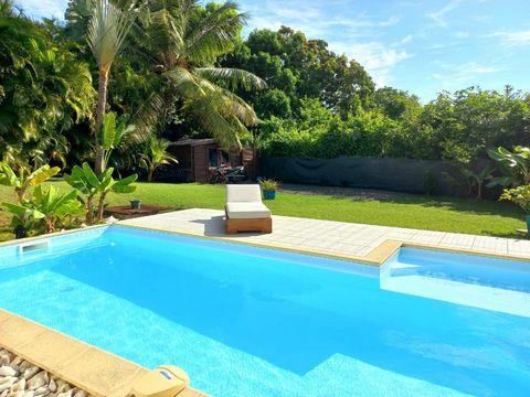 Dpt Guadeloupe (971), à vendre SAINTE ANNE maison et son studio P5, piscine - Terrain plat arboré