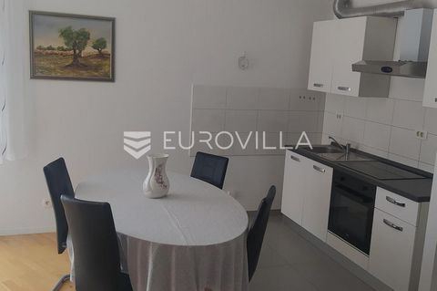In Split, in the settlement of Žnjan, 800 m from the sea, a one-room apartment of 49 m2 with included parking space of 12.5 m2 is for sale. The building is located in the immediate vicinity of the main roads in Split, and nearby are all the most impo...