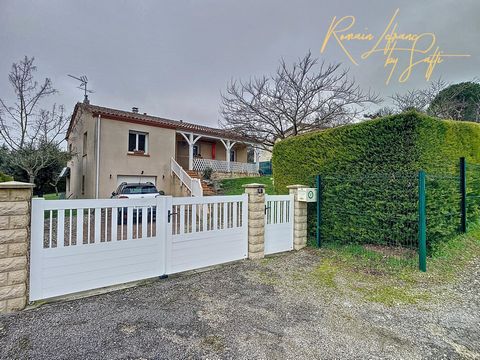 Located 30 minutes from Marmande and Villeneuve sur lot, this house benefits from an ideal location in a sought-after residential area. Close to local amenities such as shops and schools, this locality offers a peaceful living environment without sac...