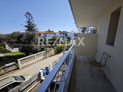 Property Code: 25327-10118 - Maisonette FOR SALE in Skiathos Main town - Chora for € 360.000. This 110 sq. m. ground floor maisonette, features 2 bedrooms, an open-plan kitchen/living room, a bathroom and a WC. The property also has a tiled floor, al...