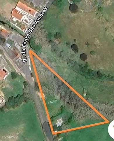 Land with 760m² in Lousa, Municipality of Loures - Unique Investment Opportunity -   Welcome to this opportunity to acquire a spacious and versatile plot of land in Lousa, a quiet and charming town located in the municipality of Loures. Key features:...
