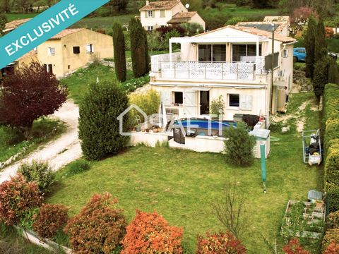 Julien Pinon presents this superb 2014 south-facing villa of approx. 150 m², set on a 696 m² plot with swimming pool and no vis-à-vis. The ground floor comprises a 32 m² living/dining room opening onto a fitted kitchen, a shower room/WC, a storeroom,...
