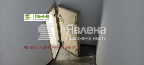 Yavlena Agency sells a bomb shelter meeting all requirements located in a block built in the 70s in the center of Lukovit with an area of 1073 sq.m. It consists of 30 rooms, a conference room, a bathroom, an oxygen injection system and more. The room...