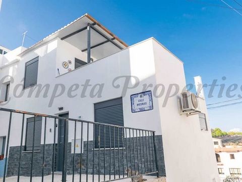 Townhouse in Cómpeta, with 1 bedroom, 1 bathroom and a terrace.