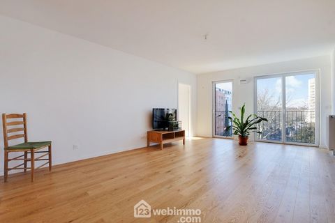 Votre agence 123webimmo l'immobilier au meilleur prix vous présente : A 10 minutes (900 m) du métro EGLISE DE PANTIN, appartement 4 pièces de 82,65 m² Carrez. Situé au 3ème étage (sur 5) d?une résidence de très bon standing de 2022, cet appartement 4...