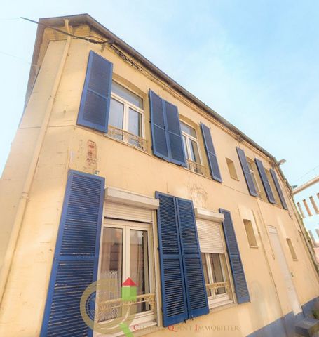 ?? In the heart of the city, close to everything! Just a hop, skip and a jump from the historic square, this 153 m2 townhouse offers spacious accommodation over 3 floors! You can cook and enjoy your guests thanks to the open bar-style kitchen, or tak...