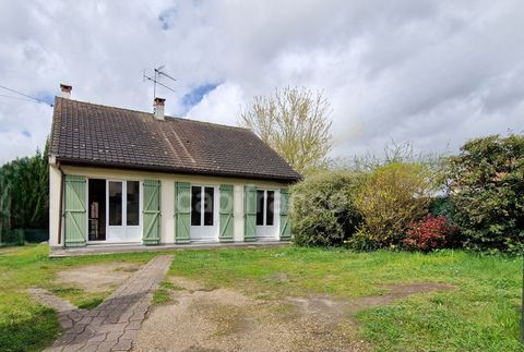 Dpt Essonne (91), à vendre maison 5 pièces à Morigny-Champigny, plain pied, garage, proche commodités