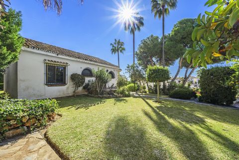 Seize this unique investment opportunity nestled in the vibrant heart of Riviera del Sol, Mijas Costa, a jewel on the Costa del Sol. Presenting a remarkable chance to own an authentic Andalusian villa, this property is a treasure waiting to be polish...