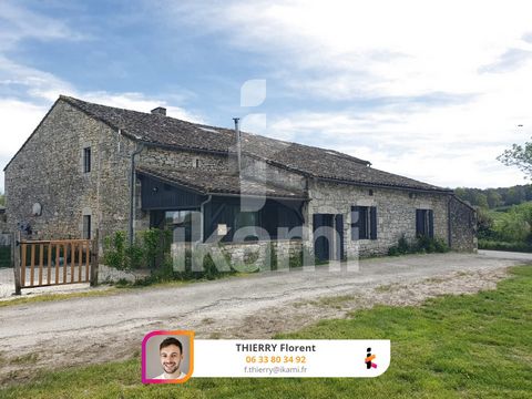 Come and discover this large house with great potential. It currently has a living area of 225 m2, partially tastefully renovated on a plot of 1864 m2. Located 5 minutes from Sigoulès, where you will find all the basic necessities, and 15 minutes fro...
