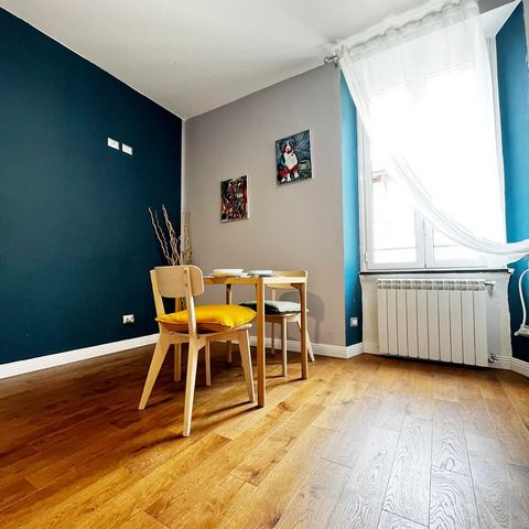 **Location:** Central and dynamic area in Milan. (Piazza loreto) Quiet and private zone. Surrounded by unique bars and restaurants. 7-minute walk to Corso Buenos Aires shopping street. Short distance to Milan Central Train Station. **Room Features:**...