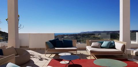 This beautiful duplex penthouse is located in the heart of the Finca Cortesin resort. It has 3 bedrooms and 3 bathrooms. All bedrooms have fitted wardrobes. The master bathroom includes a bathtub. The two other bathrooms have a shower. It features an...