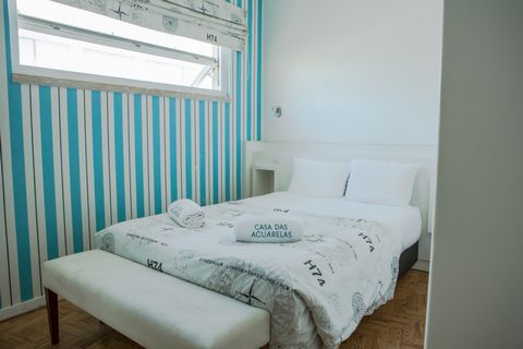 The apartment is equipped with a flat-screen cable TV, free Wi-Fi, and has a balcony. They also include a bathroom provided with free toiletries, as well as an equipped kitchen and a bedroom. Guests can prepare meals in the fully equipped kitchen, wh...