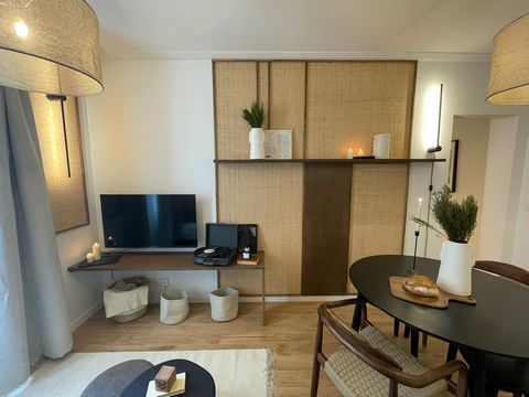 Splendid renovated and furnished apartment located Rue Saint-Maur, in the Bastille district. It is located on the 1st floor and is close to Goncourt and Belleville stations. In the surrounding area, one can find attractions such as the Palais des Gla...