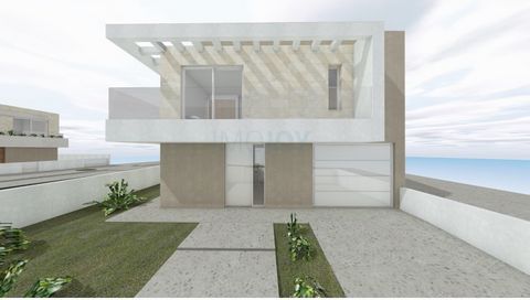 Magnifique villa de 3+1 chambres en construction, avec vue panoramique sur le barrage de São Domingos. Située à proximité immédiate de l'école Atouguia da Baleia et à seulement 10 minutes de la magnifique plage de Baleal, cette villa promet de combin...