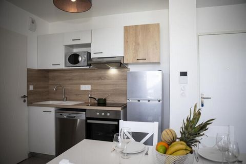 This modern apartment offers a comfortable and secure stay with two bedrooms, each furnished with a double bed, and a spacious living room featuring a sofa bed. The property is non-pet-friendly and includes ample storage space. For convenience, bed l...