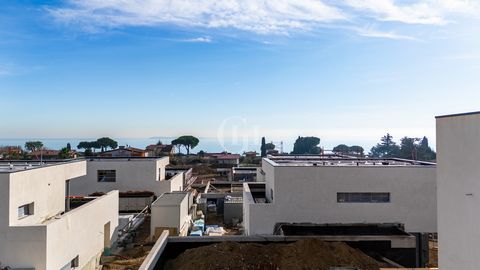 Luxus, Design, Privatsphäre und Entspannung - das sind die Schlüsselwörter, die diesen Neubau mit Seeblick charakterisieren. In Moniga del Garda, nur 100 Meter vom Seeufer entfernt, werden auf einem sanft zum See hin abfallenden Grundstück 8 prestige...