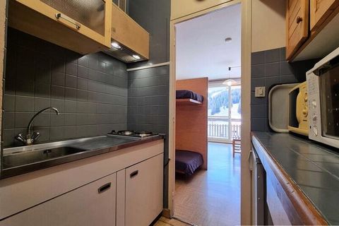 Dit comfortabele studio-appartement, gelegen op de 5e verdieping van de residentie “Le Bois d’Aurouze”, biedt een gezellig verblijf voor maximaal 4 personen. Het beschikt over een slaapgedeelte met een stapelbed van 80x190 en een slaapbank van 140x19...