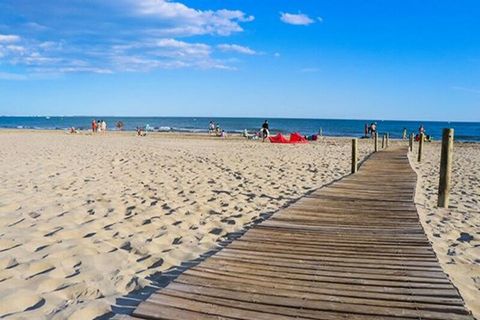 RESIDENCE JEAN BART - Kom in het hart van de stad uw vakantie doorbrengen in de groenste badplaats van Europa. U bevindt zich in het centrum van recreatieve activiteiten, op 500 meter van het strand en op 100 meter van de winkels. Alles gebeurt te vo...