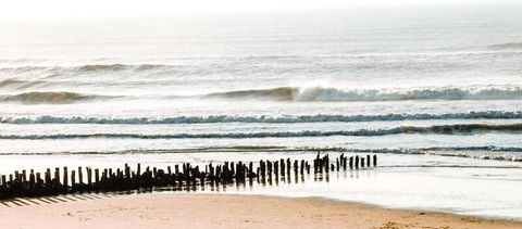 Grote residentie in een ideale woonwijk op een bord waar u een manier van leven kunt vinden. In de buurt van stranden, winkels en waterparken is er een keuze voor uw vakantie. In Seignosse, het strand is 6 kilometer lang, maar als je een muntje rusti...