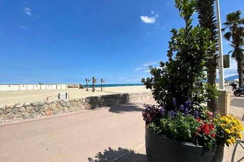 4ROSE326 - Canet en Roussillon, Mieszkanie blisko sklepów, plaży i restauracji, umeblowane, wyposażone dla 4 osób na 3 piętrze z windą i prywatnym miejscem parkingowym, sklasyfikowane 3*** Mieszkanie zlokalizowane blisko centrum i sklepów. składa się...