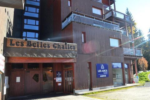 LA RESIDENTIE BELLES CHALLES Elle is gelegen in het dorp Charvet en communiceert met de residentie des Lauzières. U kunt uw ski's in de residentie gebruiken om naar de televisie 