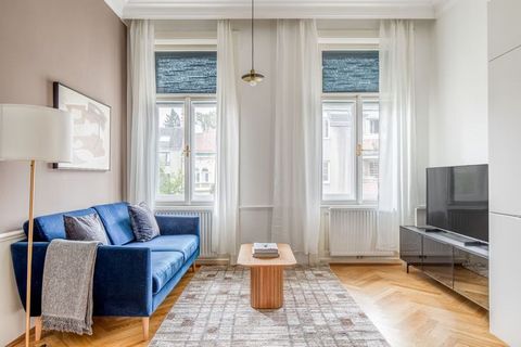 Make yourself at home wherever you choose to live. You'll love this lovely furnished 1-bedroom flat in the 13th district - Hietzing with its modern decor, fully equipped kitchen and exquisite living room with great views. Thanks to its ideal location...