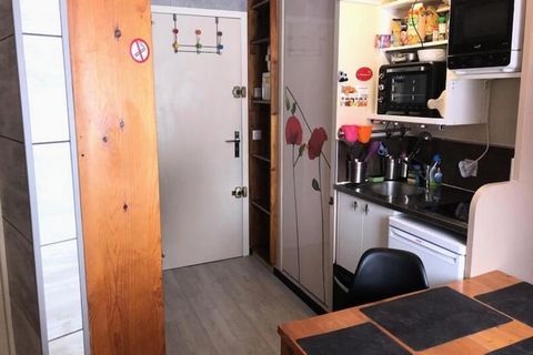 Nasze apartamenty w Avoriaz są w pełni wyposażone i mają idealną lokalizację. Położone w dolnej części kurortu Avoriaz, nasze wypożyczalnie sprzętu narciarskiego są idealne na długie weekendy z rodziną lub pobyty z przyjaciółmi. Ośrodek oferuje szero...