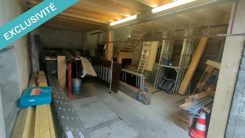 Située au centre de Montalieu-Vercieu (38390), Anthony MOMMEE vous présente en exclusivité ce garage de 80 m². Composée de 2 pièces, il vous laissera un grand nombre de possibilités pour son aménagement. Pour une habitation, il sera nécessaire de fai...