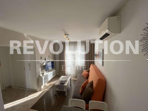 Revolution Estate presents a SUNNY ONE-BEDROOM APARTMENT in the area of Trakia Summer Cinema! Location: It is located in a unique location, surrounded by all the amenities of the big city. The building is located near a main boulevard, many retail ou...