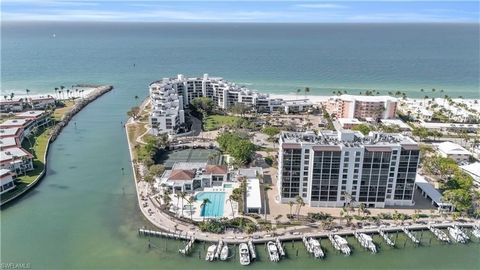 Welcome to Admiralty Point, a beautiful 10-acre Gated Community located in the heart of Naples, bordered by Moorings Bay, Doctors Pass, and the Gulf of Mexico. What sets this development apart from others on Gulf Shore Boulevard besides it's unparall...