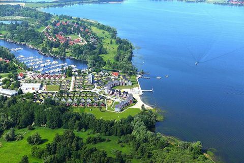 Parco vacanze con spiaggia privata direttamente sul mare sul Müritz, il piccolo mare tedesco. Forma un'unità con la marina protetta Müritz nel villaggio portuale di Müritz. Situata nel comune di Rechlin, la zona è vicina al Parco Nazionale Müritz, ch...