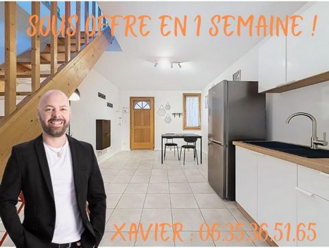 TROP TARD SOUS OFFRE ! En Exclusivité sur Voiron proche de toutes commodités. Venez découvrir cet appartement triplex de 40m² habitables (32,39m² carrez) en arrière-cours au calme des nuisances sonores de la rue. Au RDC pièce de vie ouverte : cuisine...