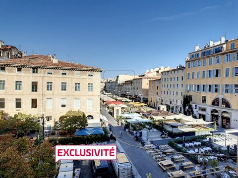 En plein coeur du centre-ville de Marseille et de son VIEUX PORT, cet appartement T3 / T4 au 2eme étage sans ascenseur d'un bel immeuble ancien offre un emplacement et un potentiel RARES à travers une rénovation complète à prévoir. Il est composé à c...