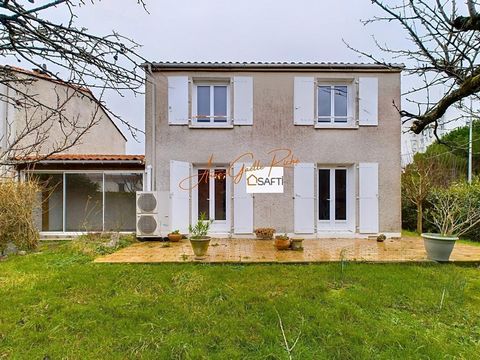 DEAL MAIN HOUSE, OR SECONDARY RESIDENCE House 104 m 2, 3 bedrooms and enclosed garden. Basement of about 60m 2, garage, air-water heat pump House located in the Le Fief-La Garenne district in Royan. 3 min from the central market, and 5 minutes from P...